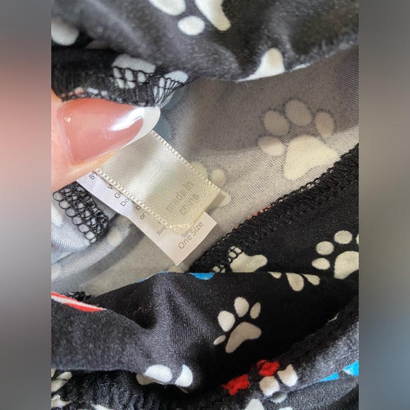 LuLaRoe OS Patriotic Paw Print Leggings - Picture 2 of 2